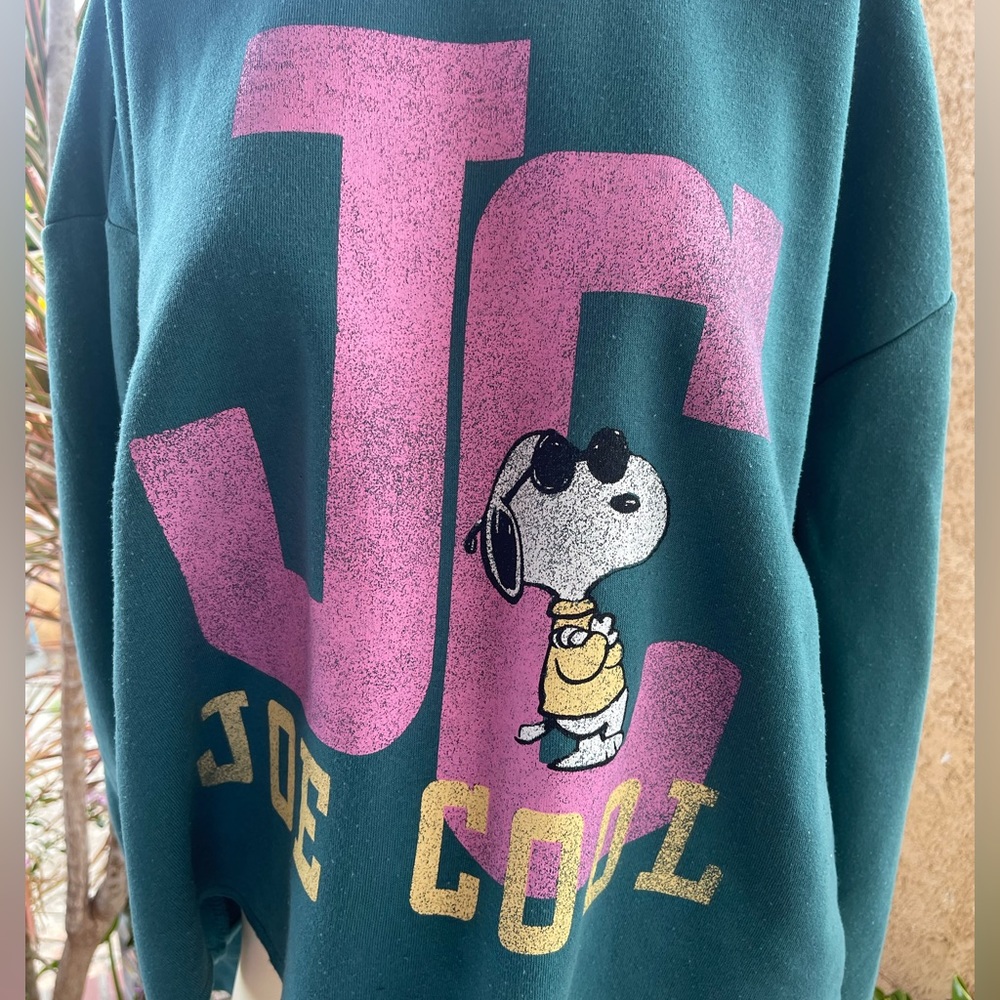 Peanuts Snoopy Graphic Crop Sweatshirt LARGE - Picture 5 of 10